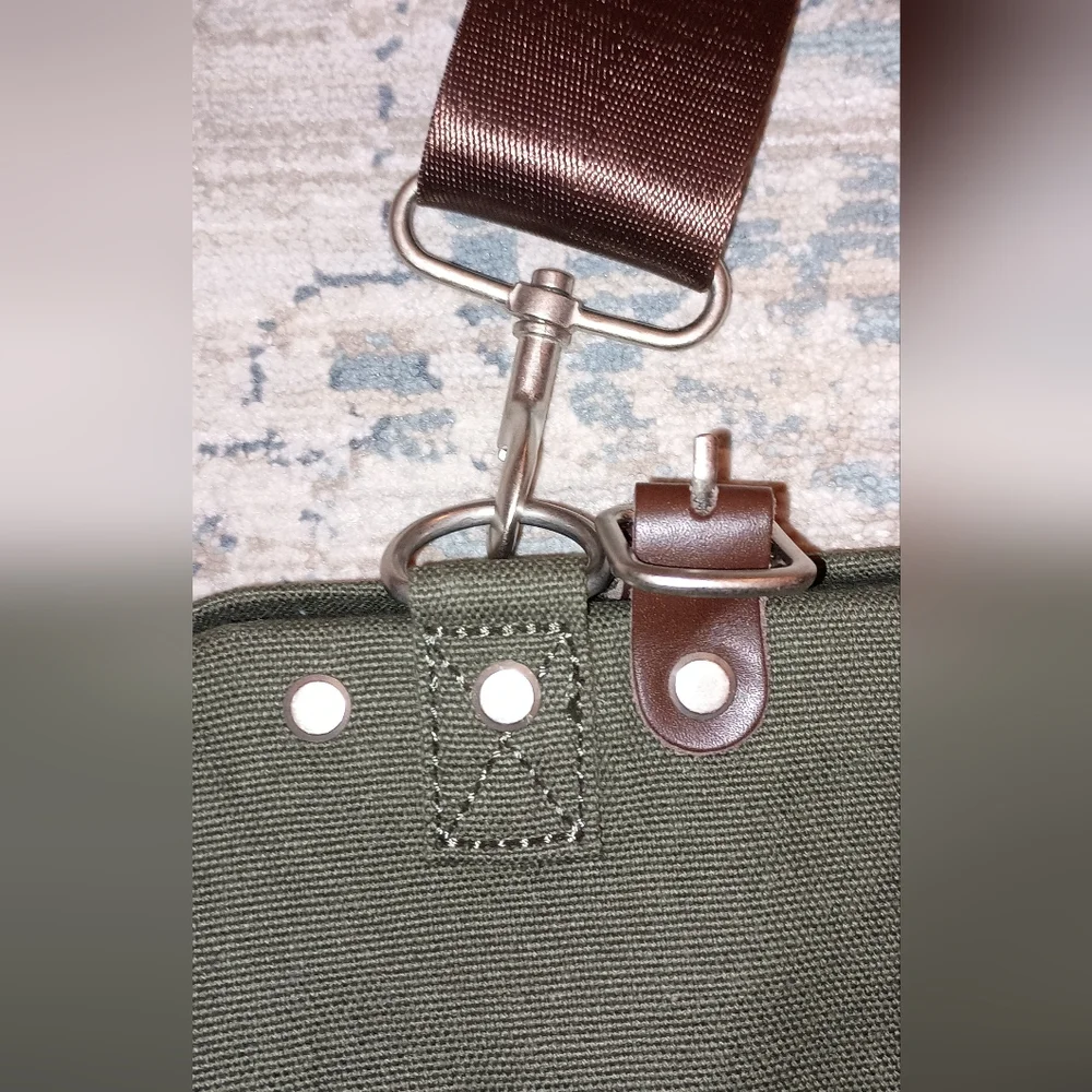 Line of Trade Weekend olive Green Canvas Men's Weekend Bag